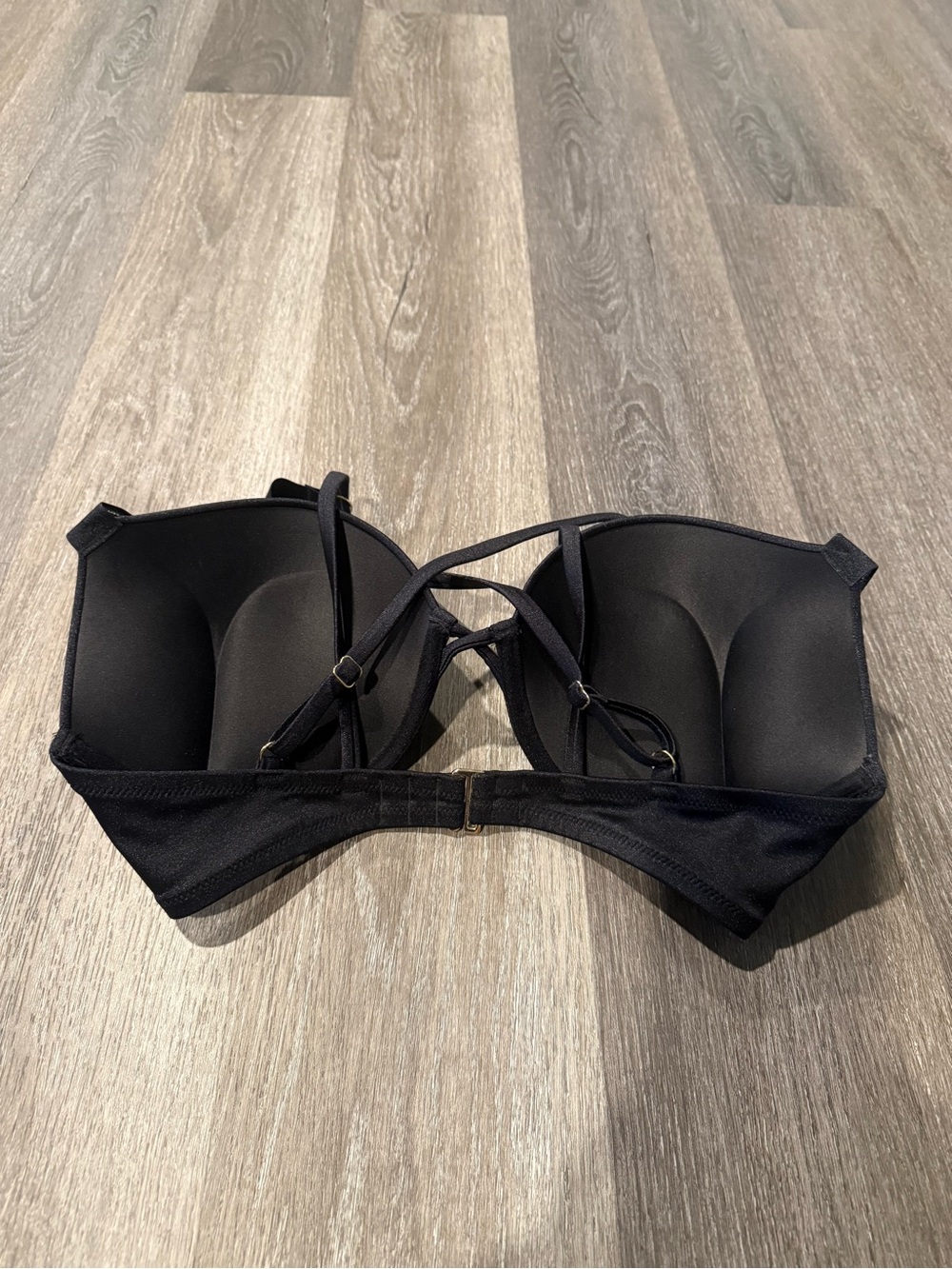 Victoria’s Secret Bombshell Bikini top - Picture 2 of 2